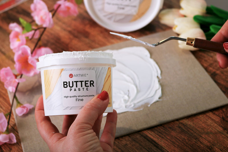 Adaugă profunzime operei tale cu pasta structurală ARTMIE Butter
