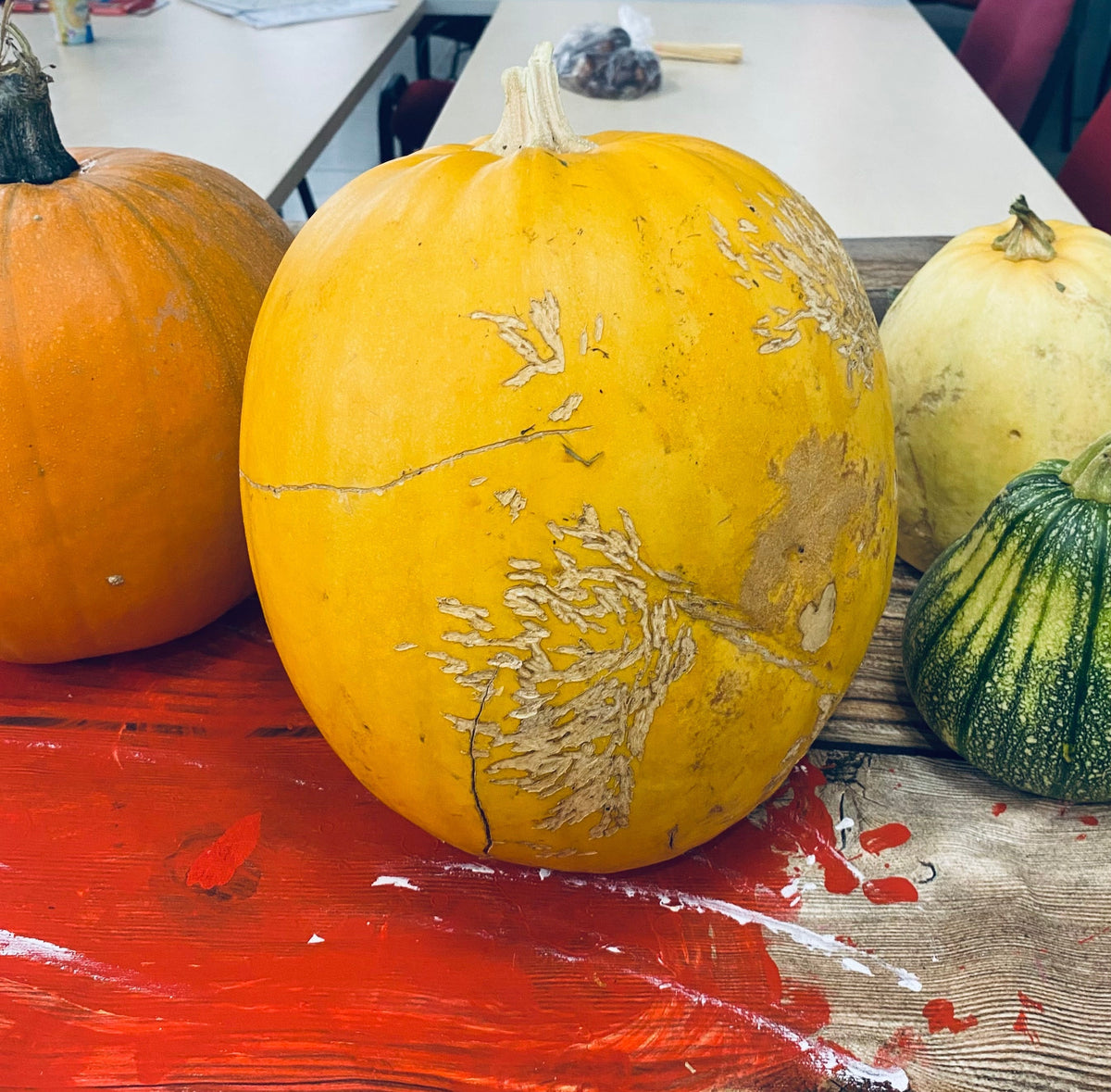 Cum să creezi decorațiuni de Halloween