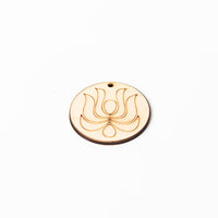 decupaj din lemn pentru confectionarea bijuteriilor cerc cu ornament 4 5 cm ro pnt23055 1ks