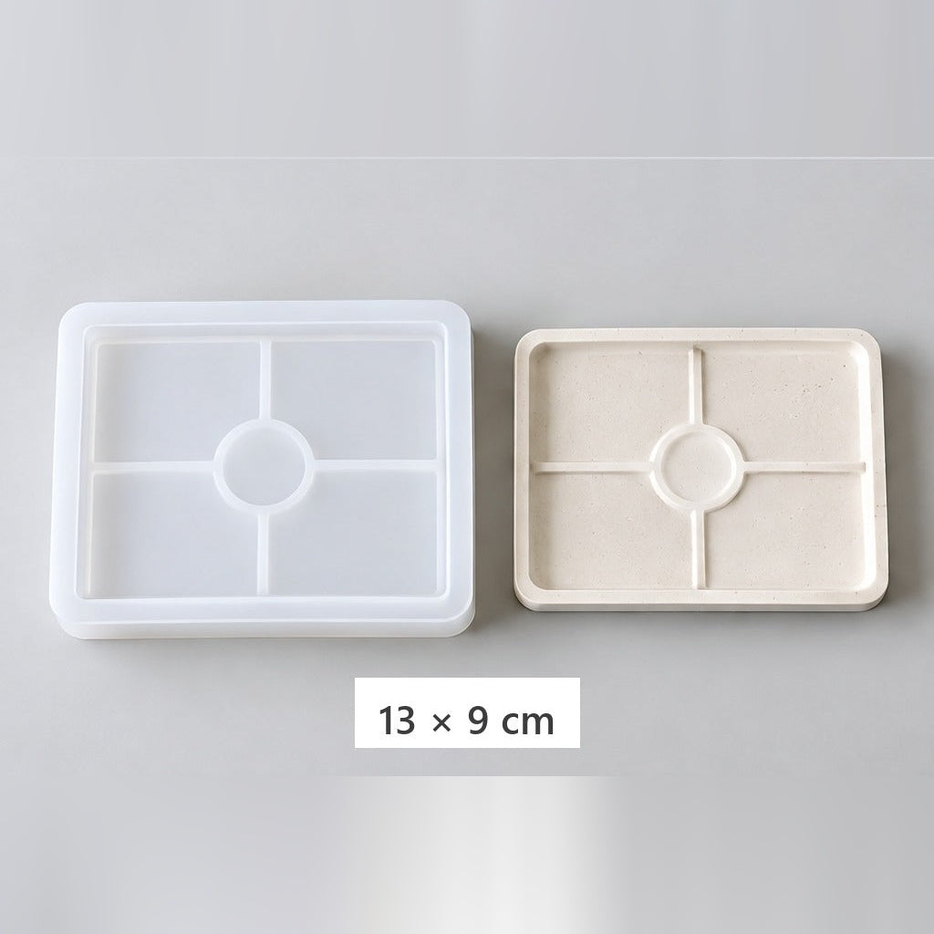 Matriță flexibilă din silicon pentru turnare tăvițe și suporturi – tavă dreptunghiulară – 13 × 9 cm