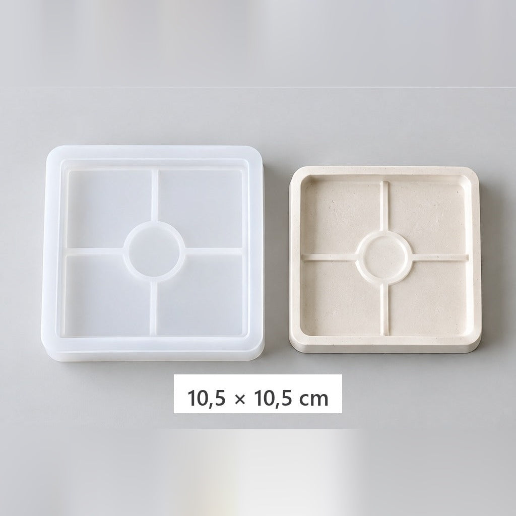 Matriță flexibilă din silicon pentru turnare tăvițe și suporturi – tavă pătrată – 10,5 × 10,5 cm